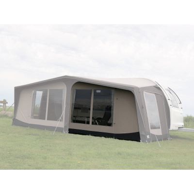 Lounge S15/16  RH Front Panel