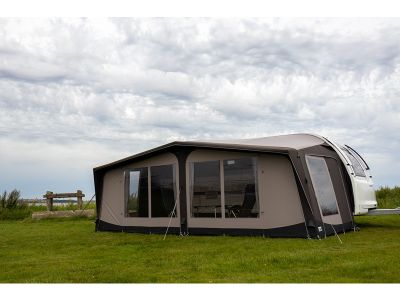 Lounge S12 (925-950)